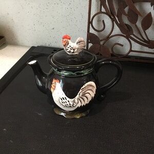 VTG Midnight Rooster by JAY Blk Rooster Ceramic Teapot with Hand-Painted Detail